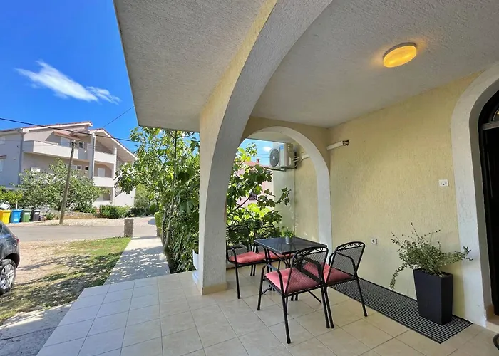 Brebric Guest house Silo (Krk)