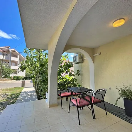 Brebric Guest house Silo (Krk)