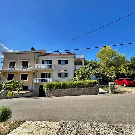 Gostinjska kuća Brebric 3*